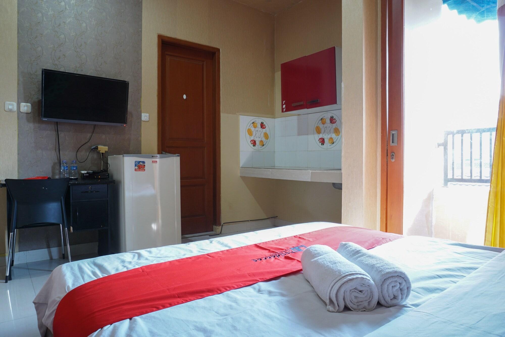 Reddoorz Near Kemang Square Hotell Jakarta Exteriör bild