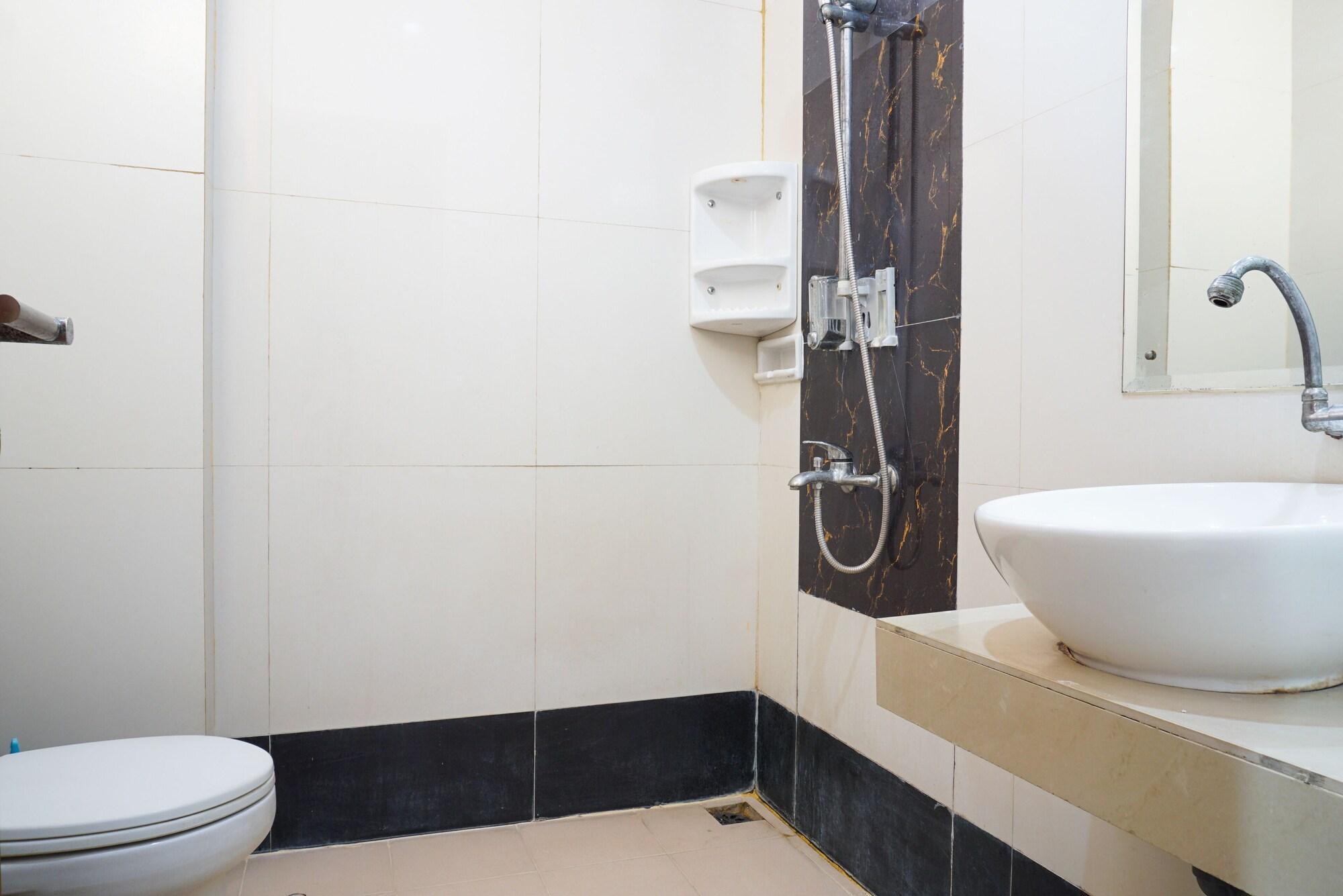 Reddoorz Near Kemang Square Hotell Jakarta Exteriör bild