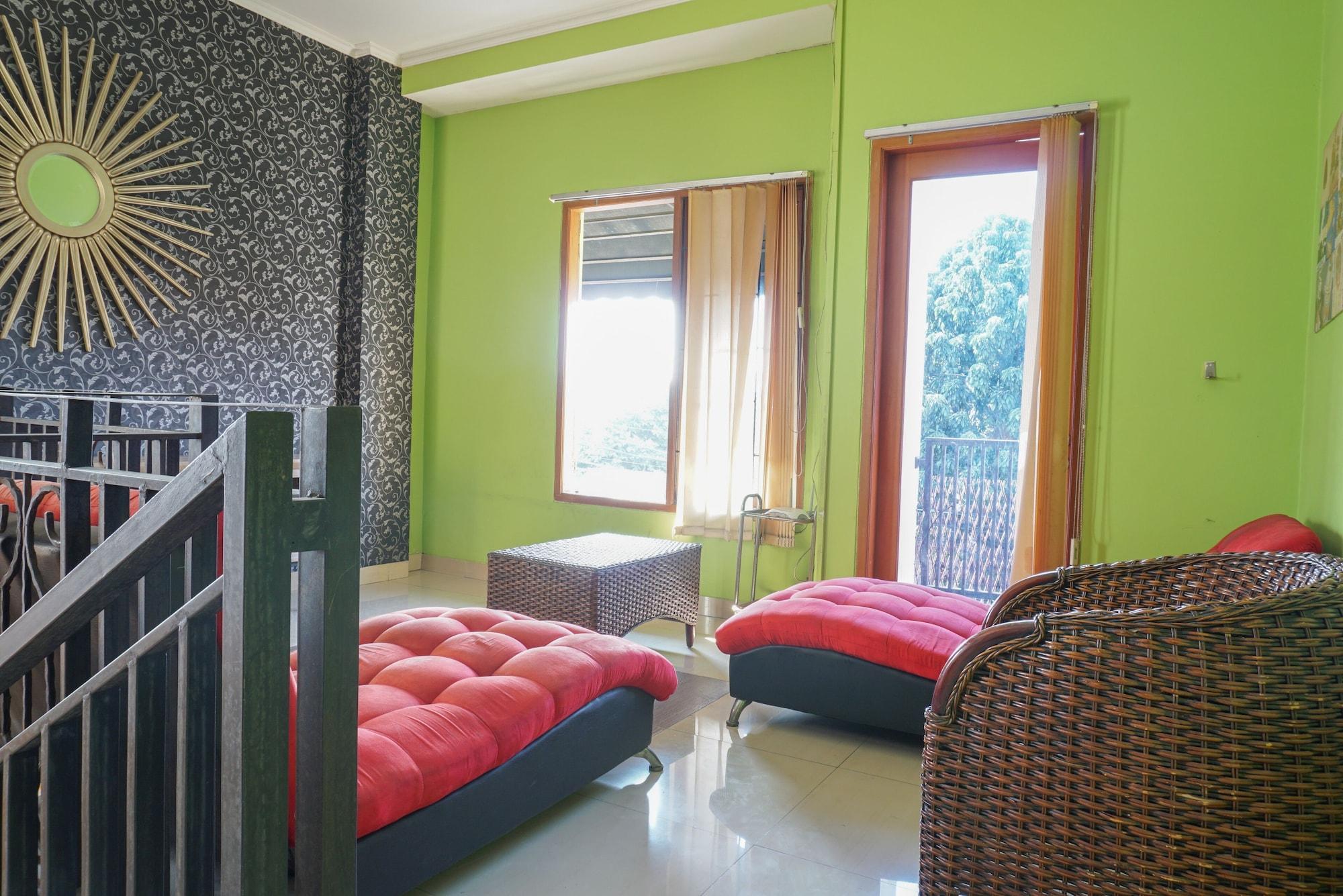 Reddoorz Near Kemang Square Hotell Jakarta Exteriör bild